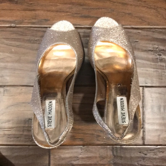 Steve Madden Gold Glitter Heels - Picture 4 of 8